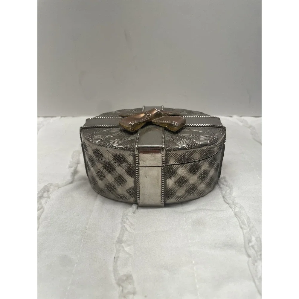 Godinger Silver Art Co. Silver-plated Lined Oval Jewelry Trinket Box Gold Bow
